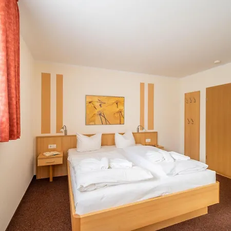 Margaretha, App 11 *